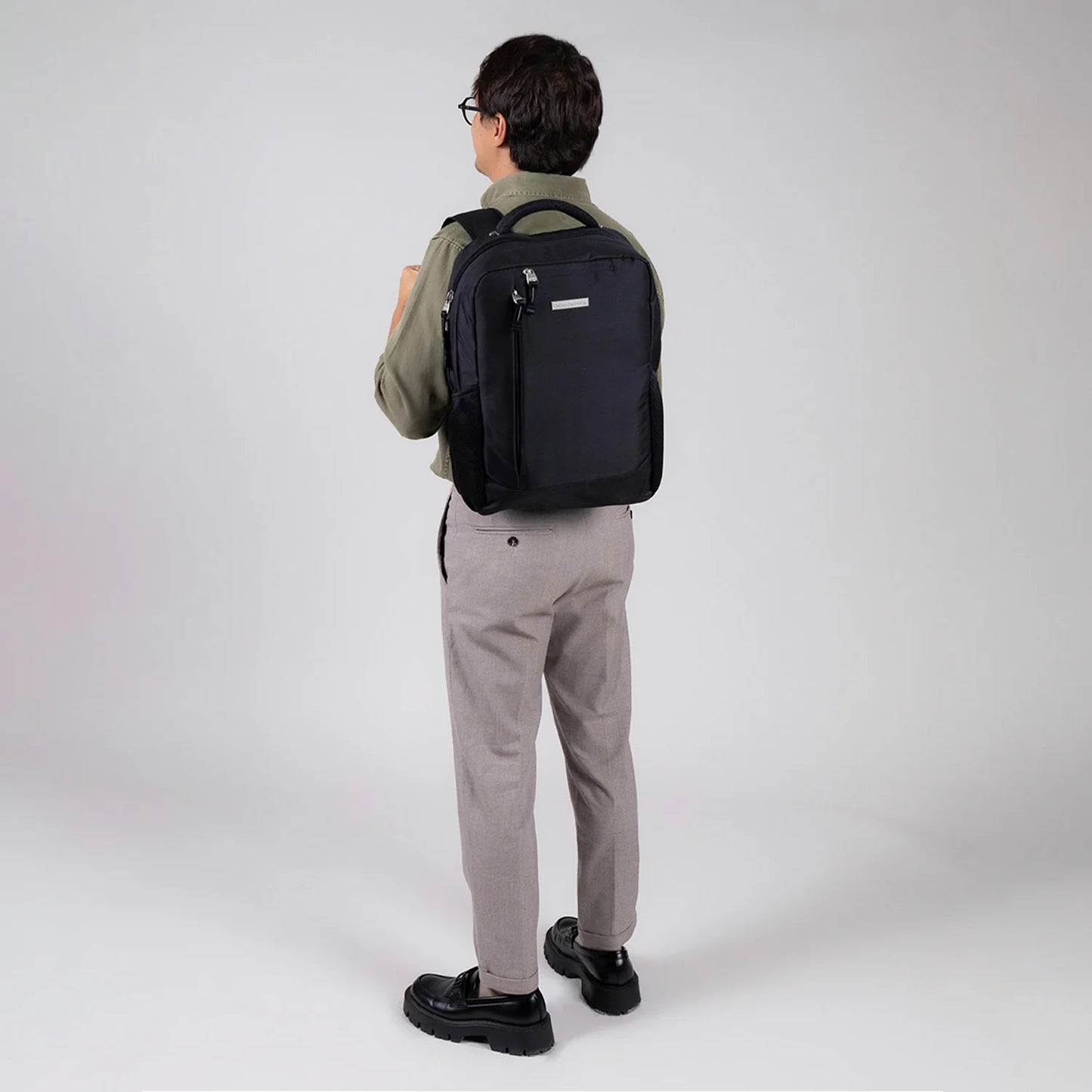 Mochila grande Chenson Pro para hombre EVAN Negro con Porta Laptop de hasta 15"